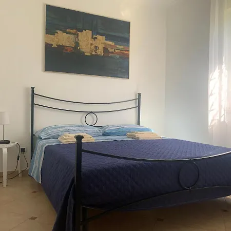 Guest House *